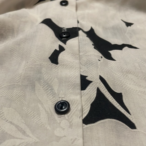 Vintage floral short sleeve button down shirt - Picture 5 of 6